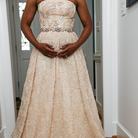 Adrianna Papell Gown Size 2 - Picture 2 of 5